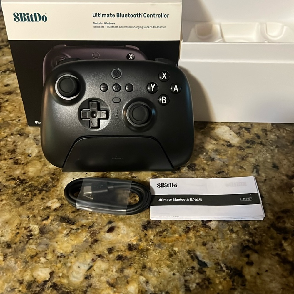 8BitDo  Ultimate Bluetooth Controller  charging Dock/2.4G Adapter - Picture 6 of 6